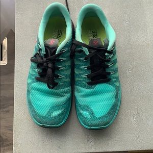 Nike Free Running Sneakers